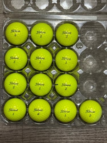 13 Titleist Pro V1 Yellow Golf Balls - Mostly 5A Mint Condition