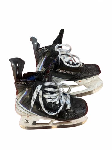 Bauer Vapor Flylite Hockey Skates - Size 3.5 D