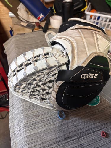 CCM Axis 2 Regular (Used)