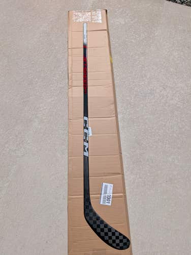 CCM Jetspeed FT+ RH P28 55 Flex, Cut Down, Neck/Heel Chips (Practice Stick)