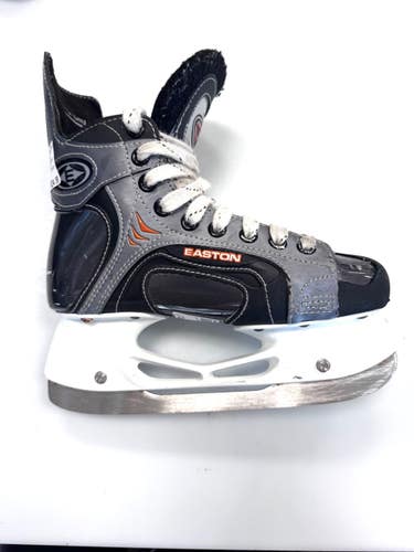 Used Easton SYNERGY Intermediate Hockey Skate Intermediate 3.5 11860-S000316812