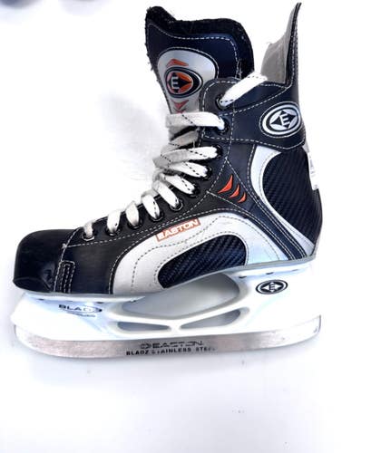 Used Easton SYNERGY 200 Senior Hockey Skate Senior 5 11860-S000316813