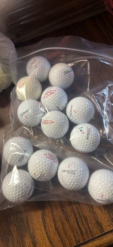 Titleist TruFeel Balls Total of 13 Balls 4a grade(Used)