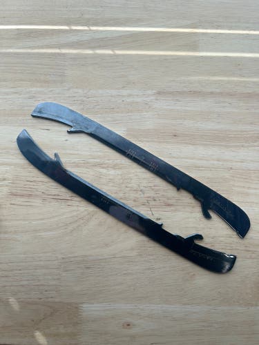 280mm Bauer FlyTi (Fits Bauer Powerfly) Ottawa Senators Pro Stock (Used)
