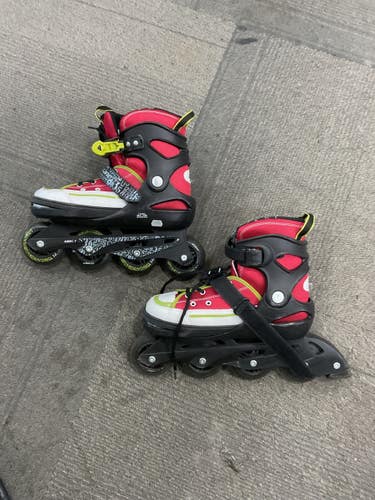 Used CRANE ADJUSTABLE SKATE 5-8 Senior Rec Fitness Skates Maroon Adjustable 11614-S000245303