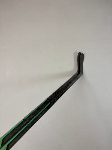 *2 Pack* of Like New 75 Flex W28 Senior Warrior Alpha LX3 Left Hand Hockey Sticks