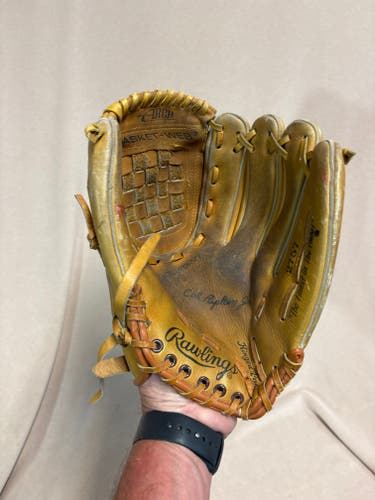 RH Rawlings Cal Ripken Jr Baseball Glove (Used)