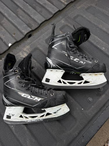 CCM Ribcor Platinum Hockey Skates Regular Width Size 6.5 (Used)