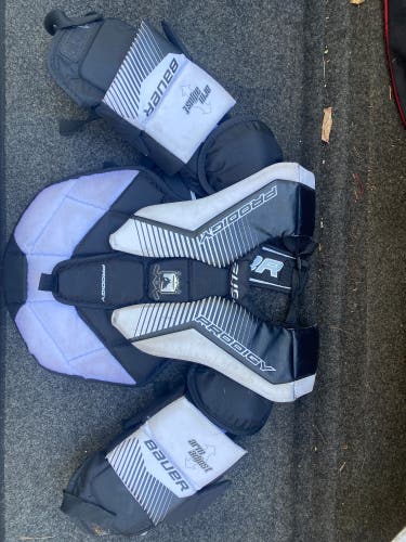 Large/Extra Large Bauer Prodigy 3.0 Goalie Chest Protector (Used)