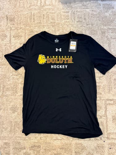 Minnesota Duluth Bulldogs Hockey T-Shirt
