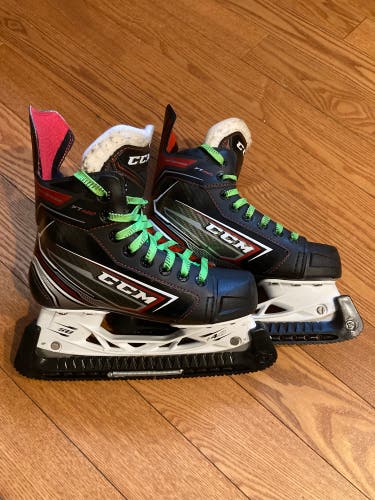2019 CCM JetSpeed FT460 Hockey Skates Regular Width Size 2.5 (Used)