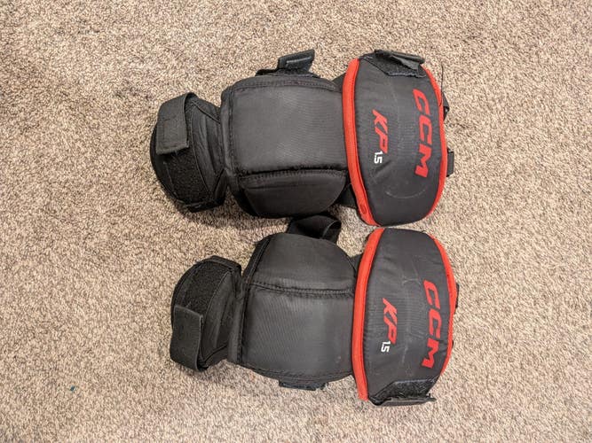 CCM KP1.5 knee pads