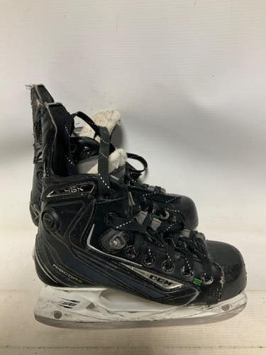 Used CCM RIBCORE 46K Junior Hockey Skate Junior 02.5 11823-S000042257