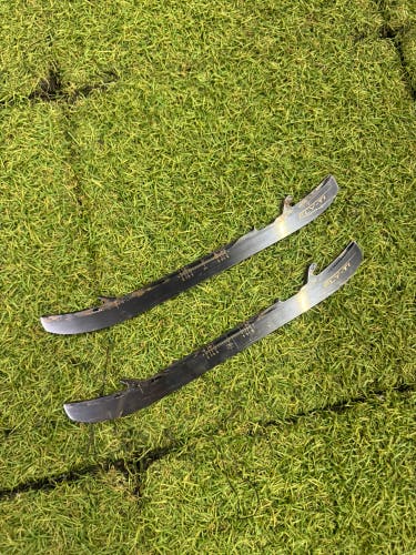 Bauer Fly-Ti Replacement Steel Blades 238mm (Used)