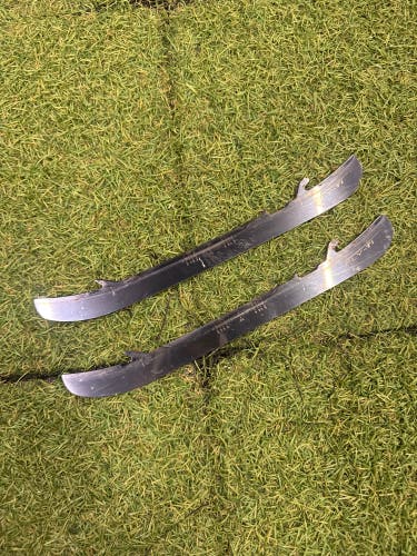 Bauer Fly-Ti Replacement Steel Blades 246mm (Used)