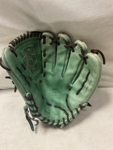 Used 44 PRO SIGNATURE SERIES BB/SB Glove RH Throw Turquoise 12" 11490-S000277839