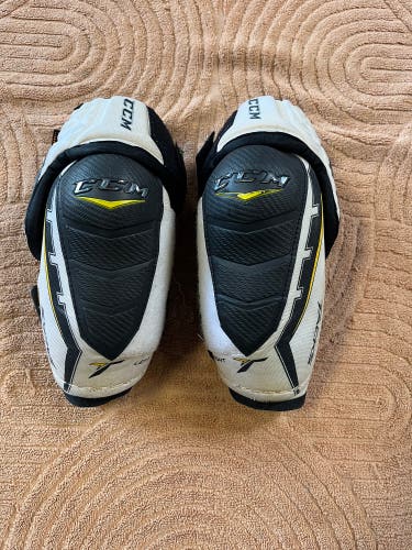 Senior Small CCM Ultra Tacks Elbow Pads (Used)