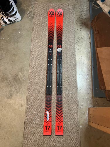 2021 Volkl Racetiger GS 158 cm Jr Racing Skis Without Bindings (Used)