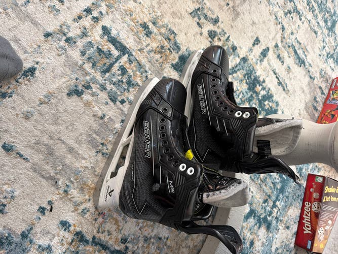 2024 Bauer Supreme M50 Pro Hockey Skates 9 (Used)