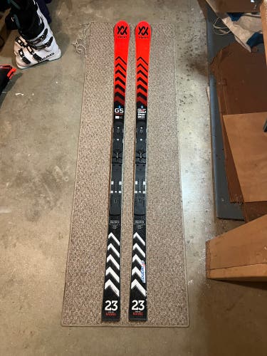2023 Volkl Racetiger U14/U16 GS 178 cm Racing Skis Without Bindings (Used)