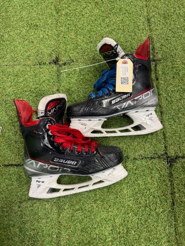 Intermediate Bauer Vapor X-Lite Hockey Skates Size 4.0 | Bauer Fit 2 (Used)