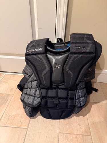XS Bauer Elite Goalie Chest Protector (Used)