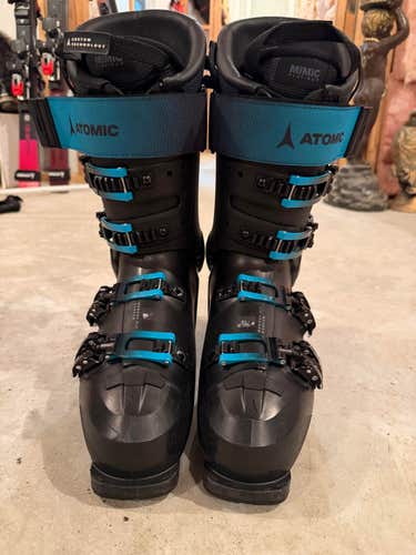 Mondo 29 & 29.5 Men's Atomic All Mountain Hawx Ultra 130 S Ski Boots Stiff Flex (Used)