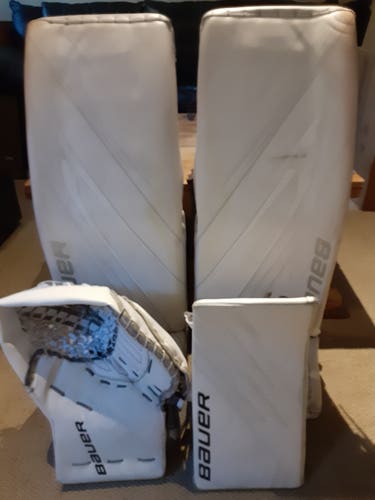 PRO RETURN 35" Bauer Supreme / Vapor Regular Goalie Full Set ** READ AD **