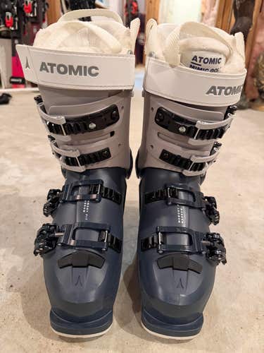 Mondo 24 & 24.5 Women's Atomic All Mountain Hawx Ultra 95 S Ski Boots Medium Flex (New)