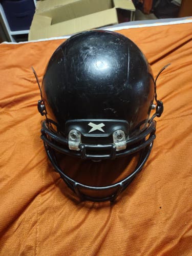 Black Youth Small Xenith X2E+ Helmet (Used)