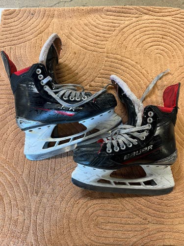 Intermediate Bauer Vapor X4 Hockey Skates 6.5 (Used)