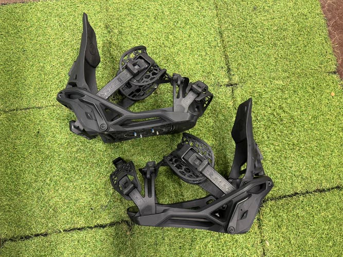 Men's Large Nidecker SUPERMATIC Snowboard Bindings (Used)