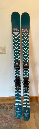 Women's 2022 Blackcrows Captis Birdie 166 cm Skis With Bindings Max Din 13 (Used)