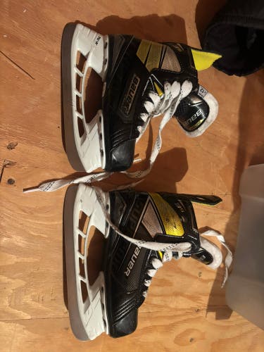 2020 Bauer Supreme 3S Hockey Skates Regular Width 12 (Used)