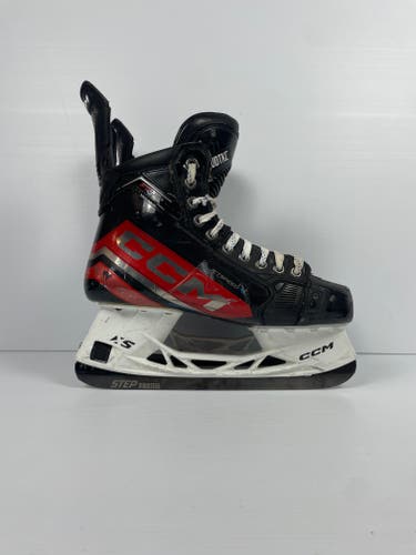 Used Size 8.25 Regular Senior CCM JetSpeed FT6 Pro Pro Stock Hockey Skates - Red