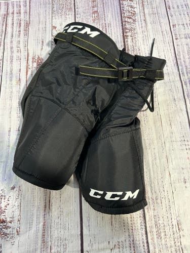 Black Youth Small CCM Vector Hockey Pants (Used)