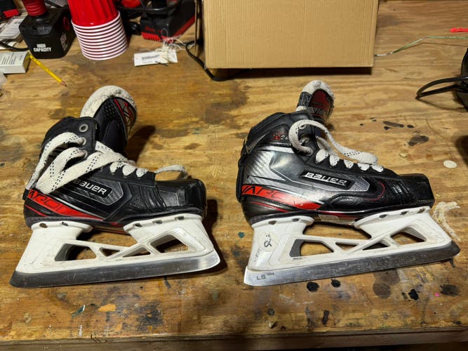 Bauer Vapor X2.9 Hockey Skates – Junior Size 2D – Used