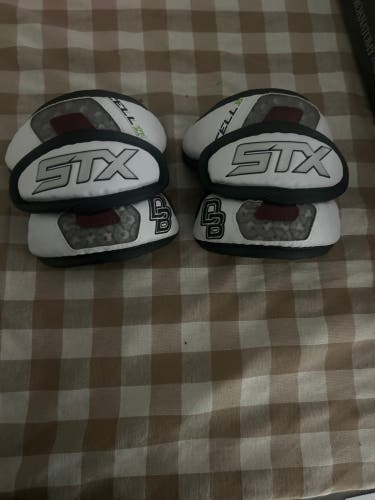 Small / Medium Youth STX Cell VI Arm Pads (New)