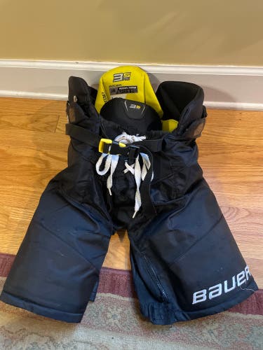 Men's Junior Medium Bauer Supreme 3S Pro Hockey Pants (Used)