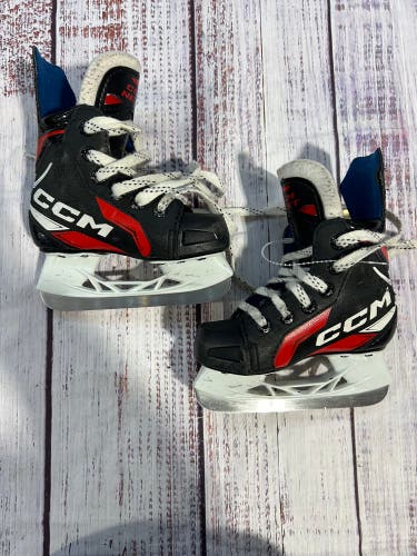 Youth CCM Next Hockey Skates Regular Width 9 (Used)