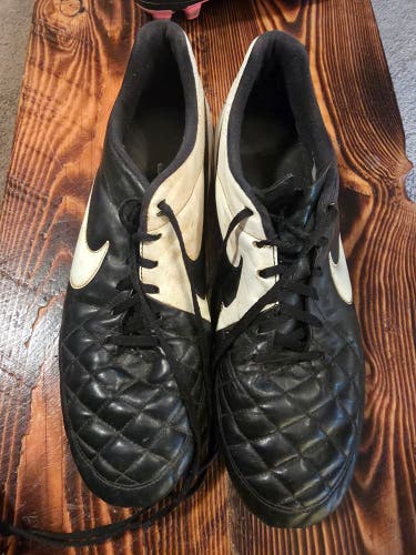 Black Men's Size 13.0 (W 14.0) Adult Nike Molded Cleats Cleats (Used)