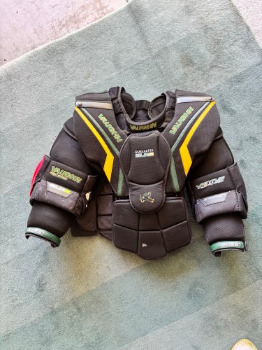 XL Vaughn SLR2 Pro Carbon Goalie Chest Protector Pro Stock (Used)