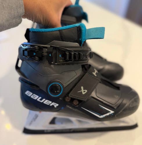 2025 Bauer Konekt HF3 Hockey Goalie Skates Regular Width Size 2 (Used)