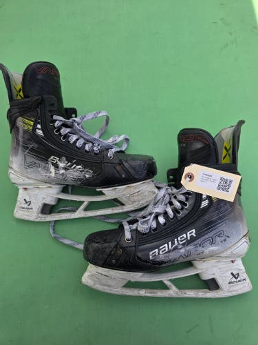 Senior Bauer Vapor Hyperlite 2 Hockey Skates Size 7 Fit 2