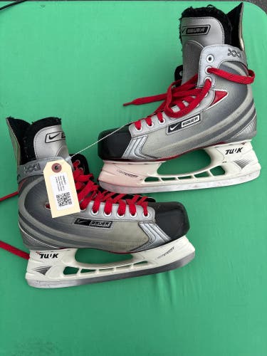 Bauer Vapor XXII Hockey Skates Regular Width 10 (Used)