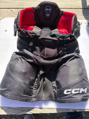 Junior Large CCM JetSpeed FT6 Hockey Pants (Used)