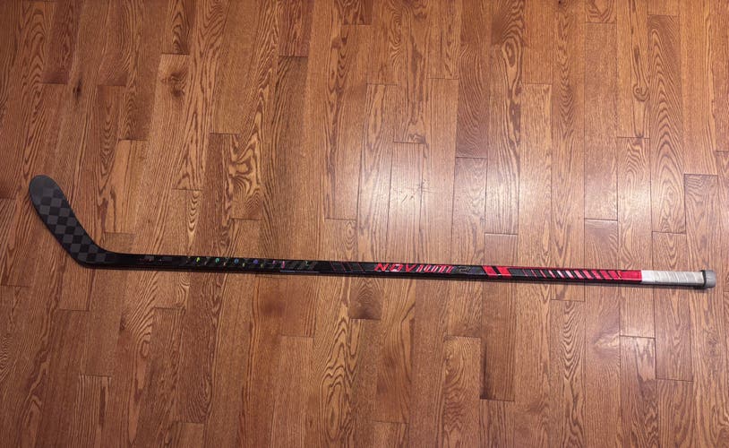 Senior Warrior Novium Pro Right Handed Hockey Stick P28 85 Flex (Used)