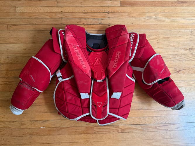 XL Bauer Mach Goalie Chest Protector Pro Stock (Used)