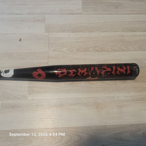 2014 DeMarini Ultimate Weapon Alloy Bat (-8) 26 oz 34" (Used)