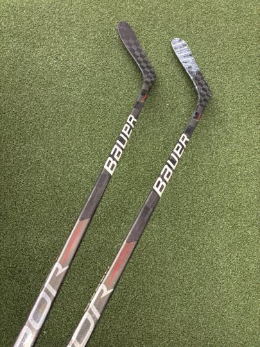 2 Pack - Junior Bauer Vapor Hyperlite Hockey Stick Left Hand P92 and P28 40 Flex | 57"